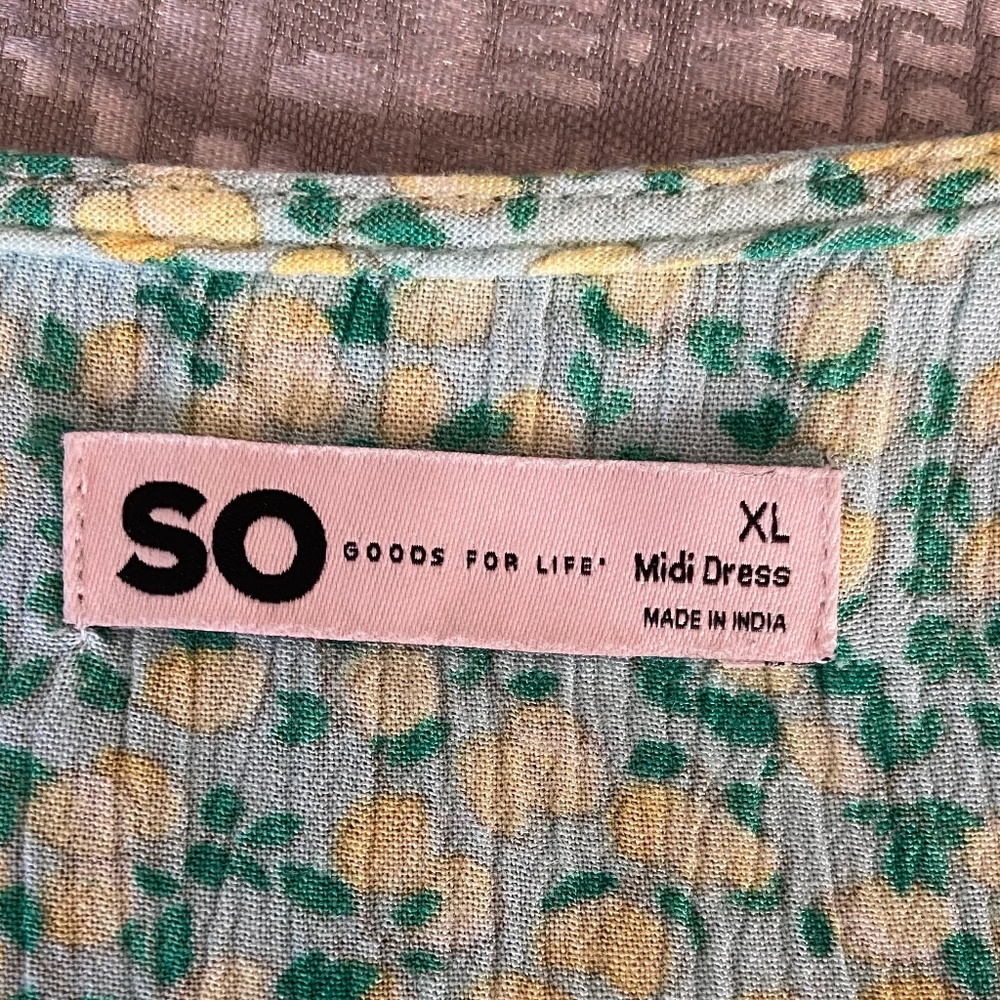 Green Floral Summer Dress - Picture 3 of 3